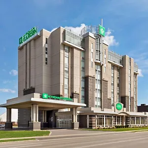 Отель Wyndham Garden Fallsview, Ниагара-Фолс